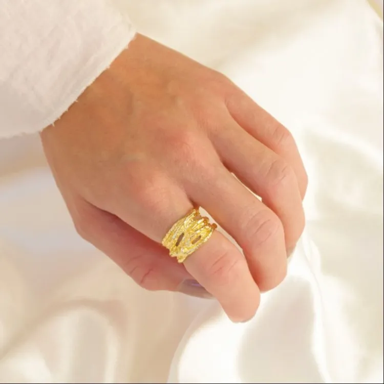 ring i forgylt messing - Eliné