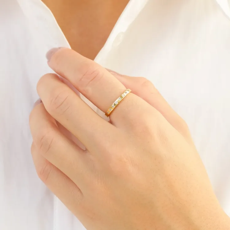 zirkon ring i forgylt messing - Eliné