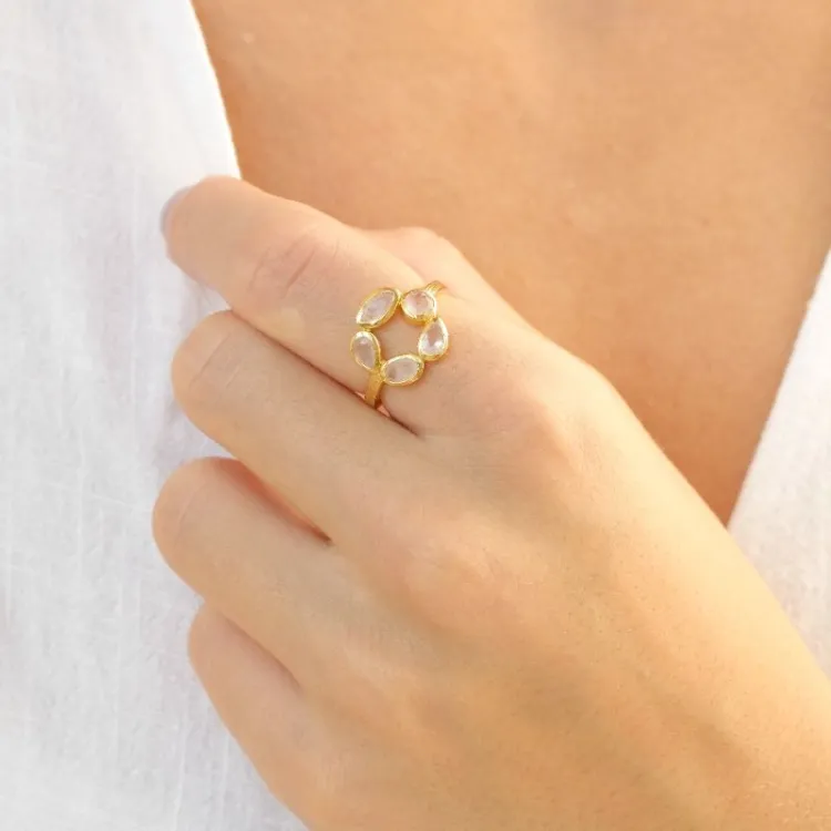 rosa jadestein ring i forgylt messing - Loom Stones