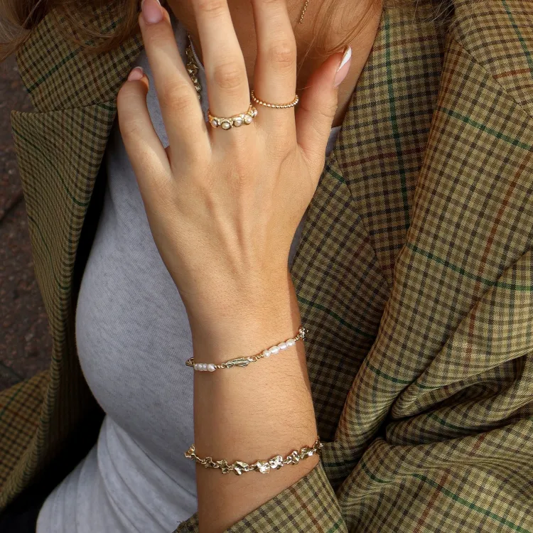 perle armbånd i forgylt messing - Eliné