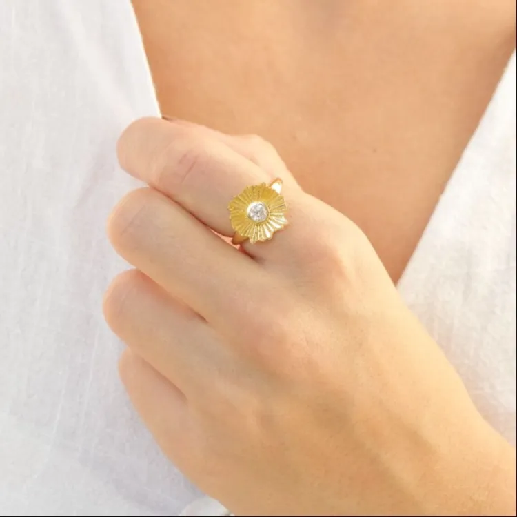 ring i forgylt messing - Eliné