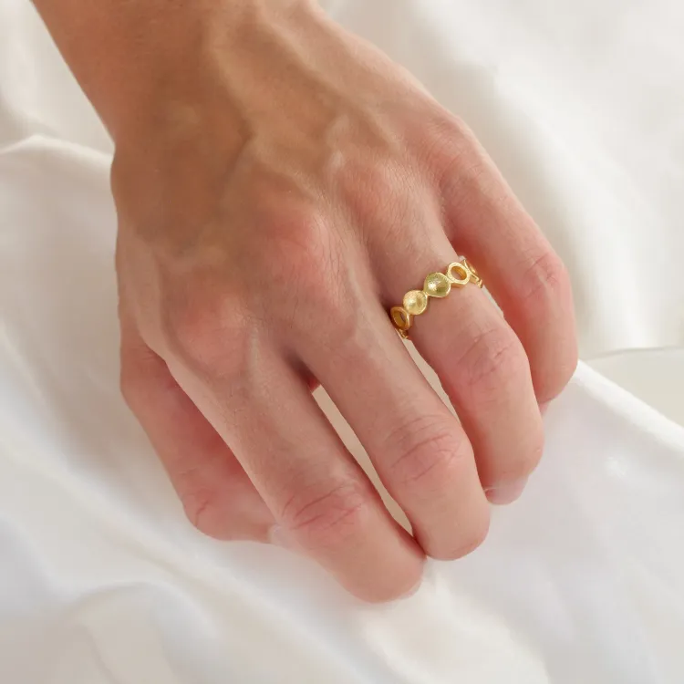 ring i forgylt messing - Eliné