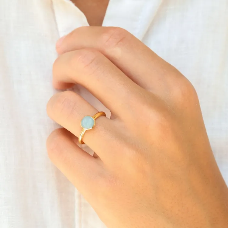 aqua krystall ring i forgylt messing - Loom Stones