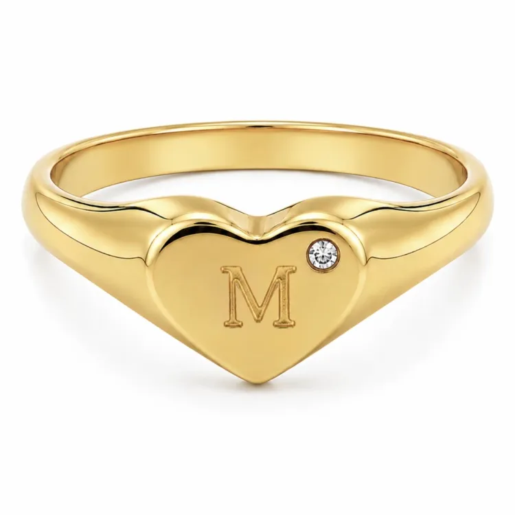bokstav m zirkon ring i forgylt messing