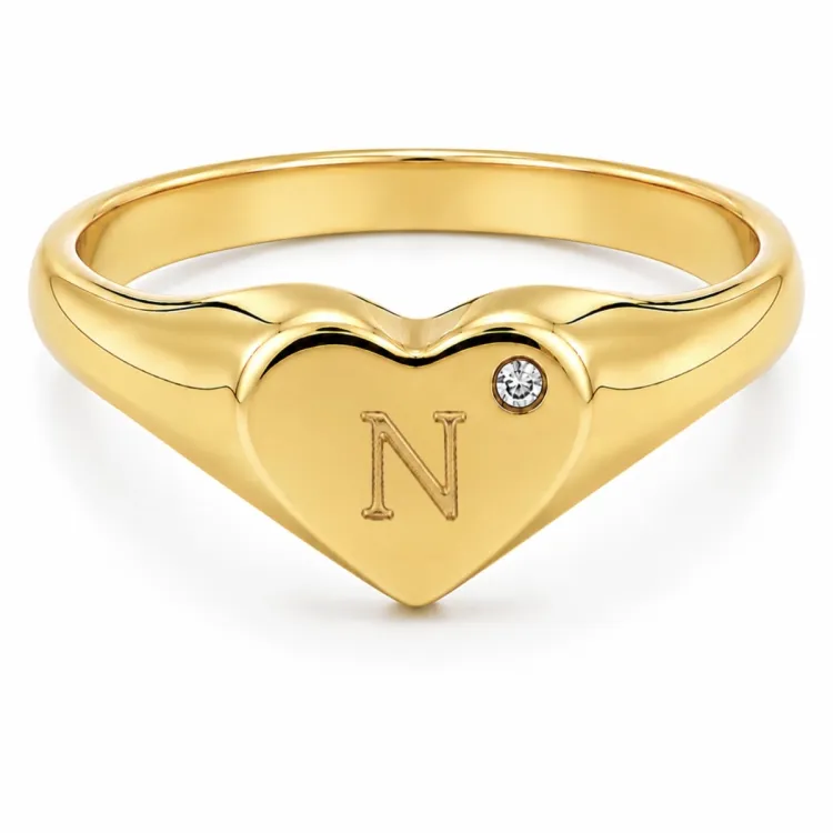 bokstav n zirkon ring i forgylt messing