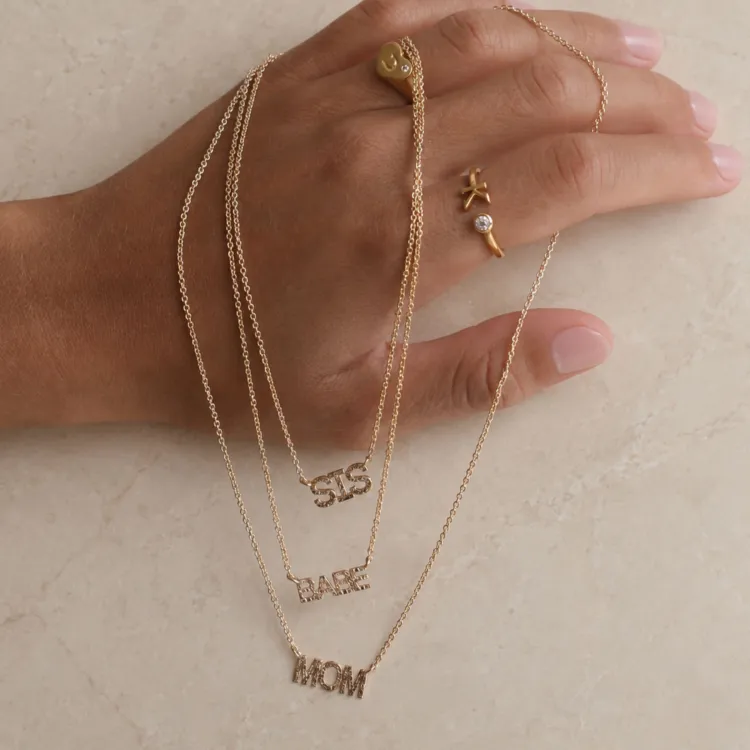 bokstav k zirkon ring i forgylt messing