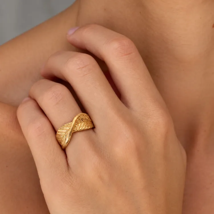 blad ring i forgylt messing - Pure Nature
