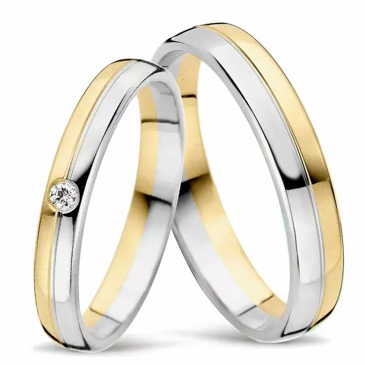 Tofarget gifteringer i 14 karat gull og hvitt gull 0,025 ct - par