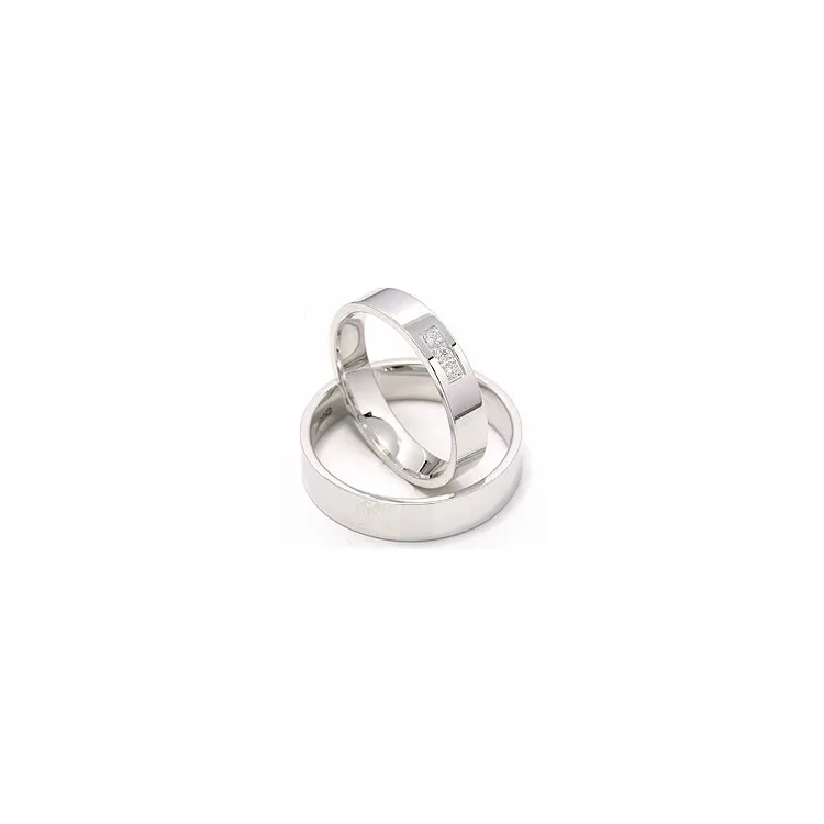 gifteringer i 14 karat hvitt gull 0,049 ct - par