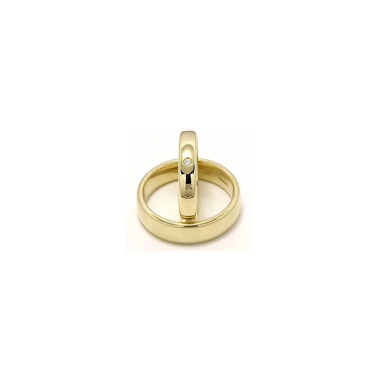 Gifteringer i 9 karat gull 0,02 ct
