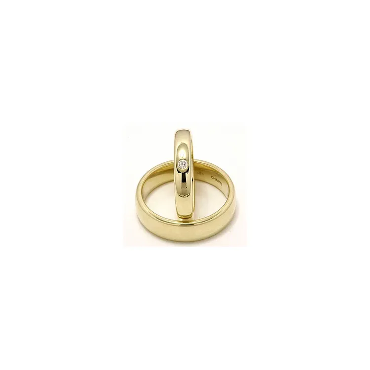 Gifteringer i 9 karat gull 0,05 ct