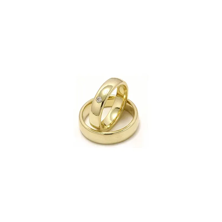 Gifteringer i 9 karat gull 0,05 ct