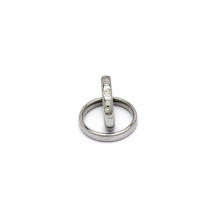 Gifteringer i stål 0,13 ct