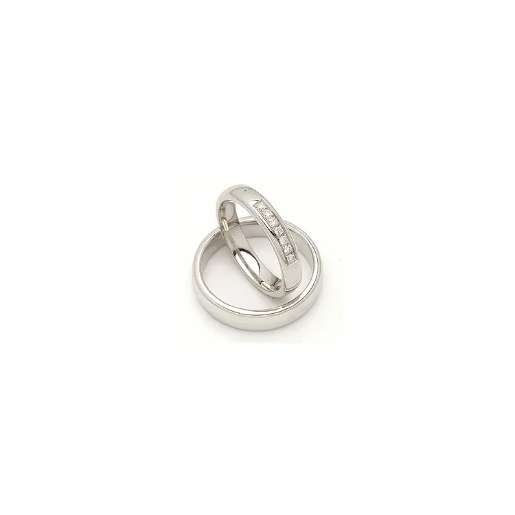 Gifteringer i 14 karat hvitt gull 0,116 ct