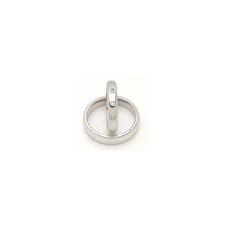 Gifteringer i 14 karat hvitt gull 0,045 ct