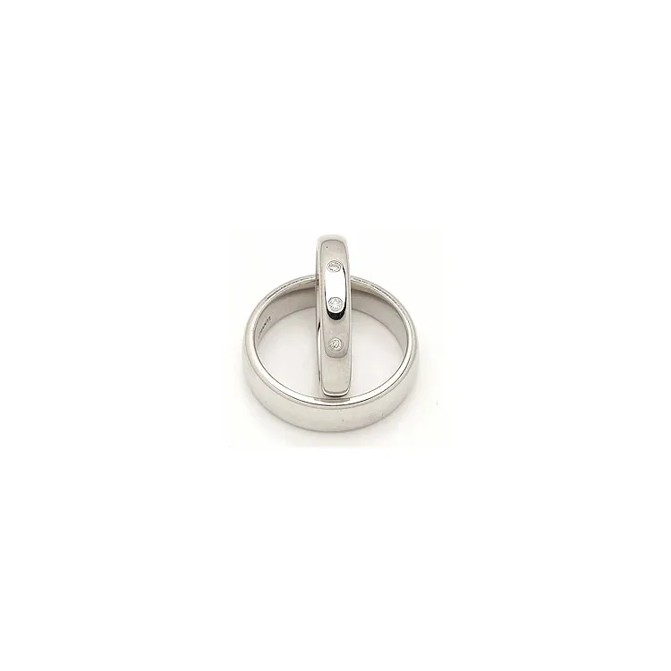 Gifteringer i 14 karat hvitt gull 0,045 ct