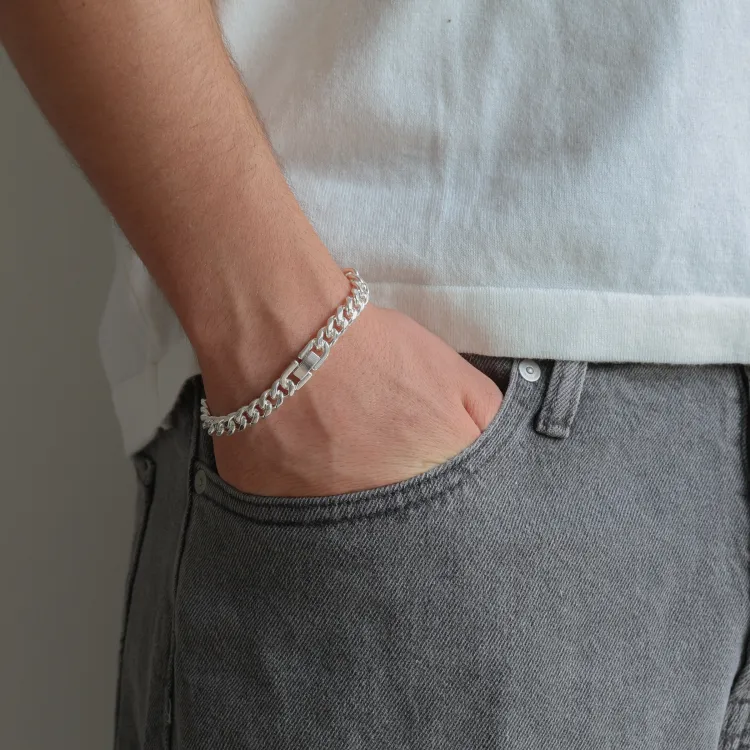 vanntett armbånd i stål  x 7,0 mm 