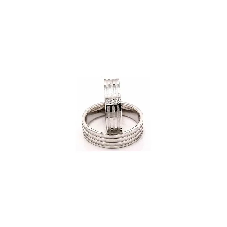 Gifteringer i 14 karat hvitt gull 0,018 ct - par