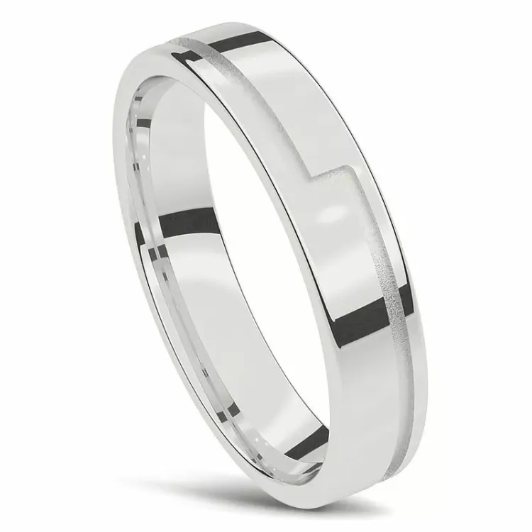 Elegant giftering i 14 karat hvitt gull