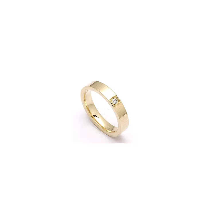 Giftering i 14 karat gull 0,05 ct