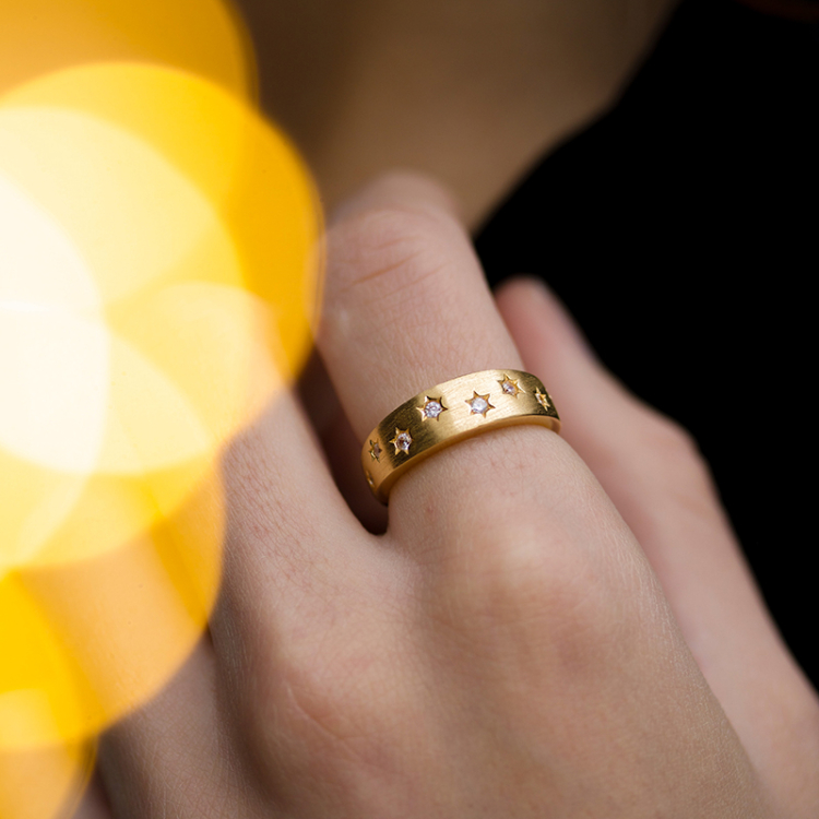 zirkon ring i forgylt sølv