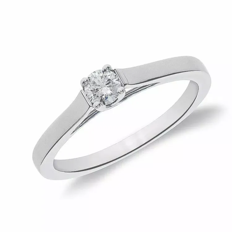 Ekte diamantring i 14 karat hvitt gull 0,10 ct
