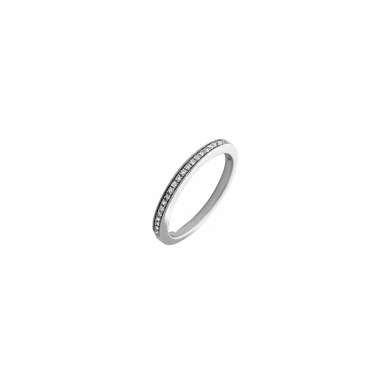 Smal diamant ring i 14 karat hvitt gull 0,09 ct