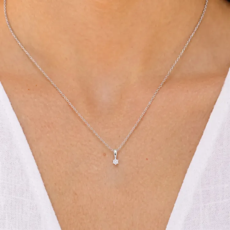 0,10 ct lab grown diamant solitaireanheng i sølv