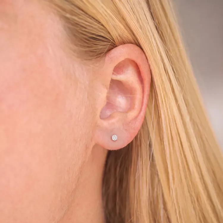 2 x 0,10 ct solitaireørepynt i sølv med lab grown diamant (HPHT) 