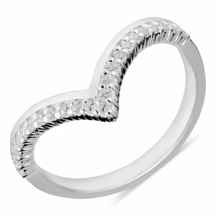 bokstav V form ring i sølv