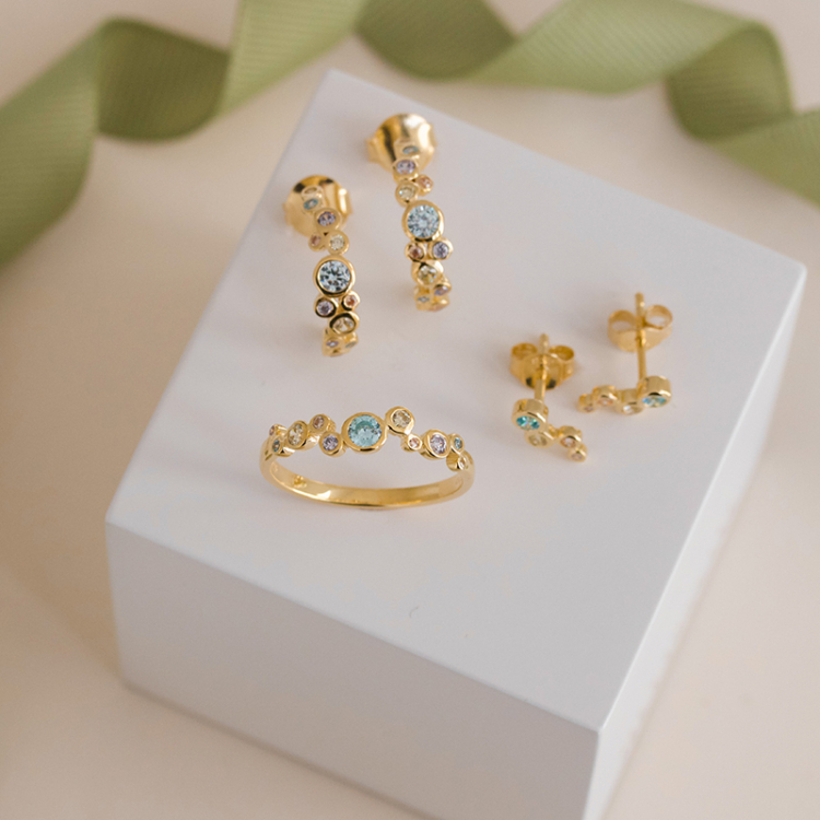 multifarget zirkon ring i forgylt sølv - Bubbly Twist