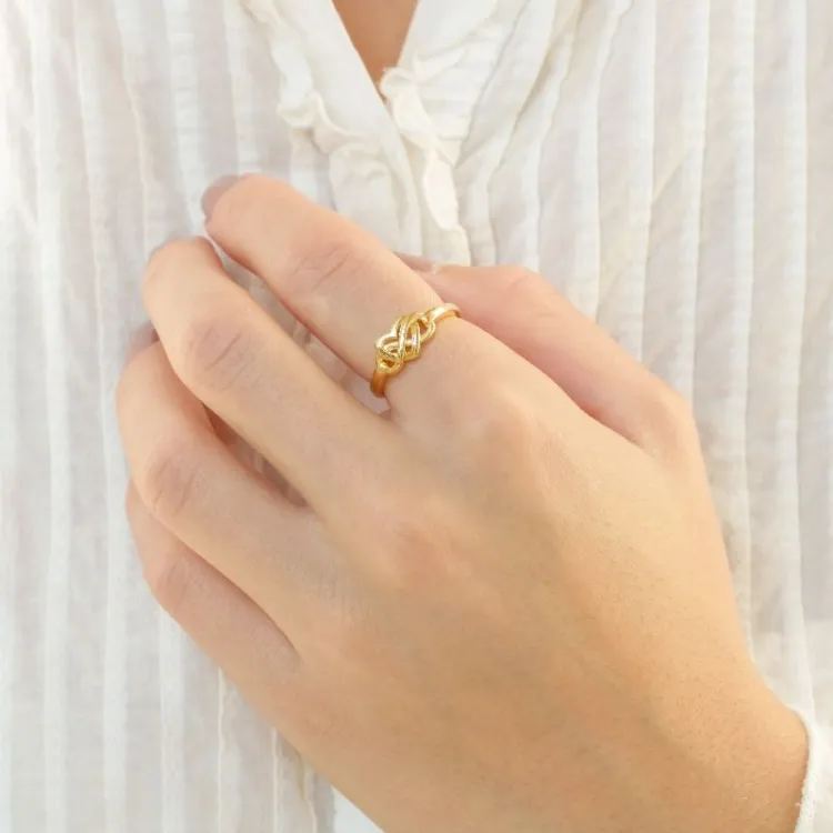 infinity ring i forgylt sølv - Amoré