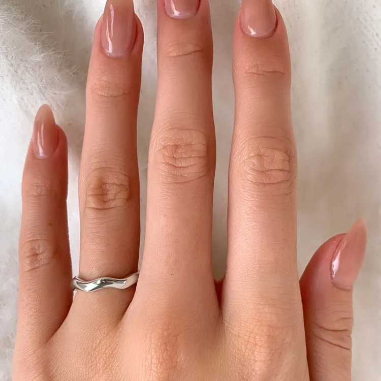Smal ring i sølv