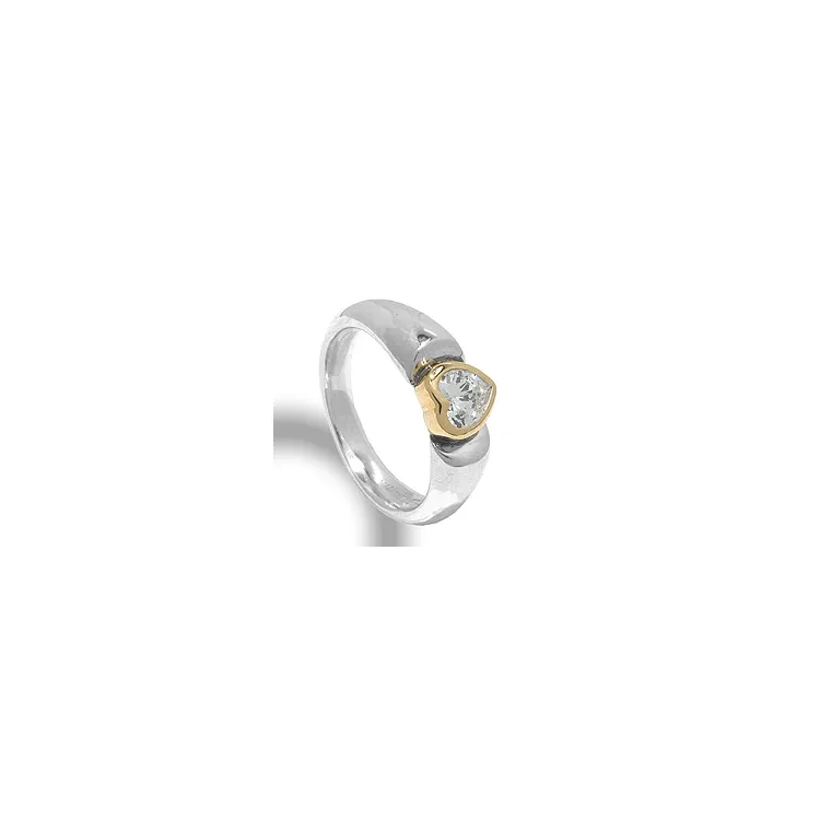 Hjerte ring i oksidert sterlingsølv med 8 karat