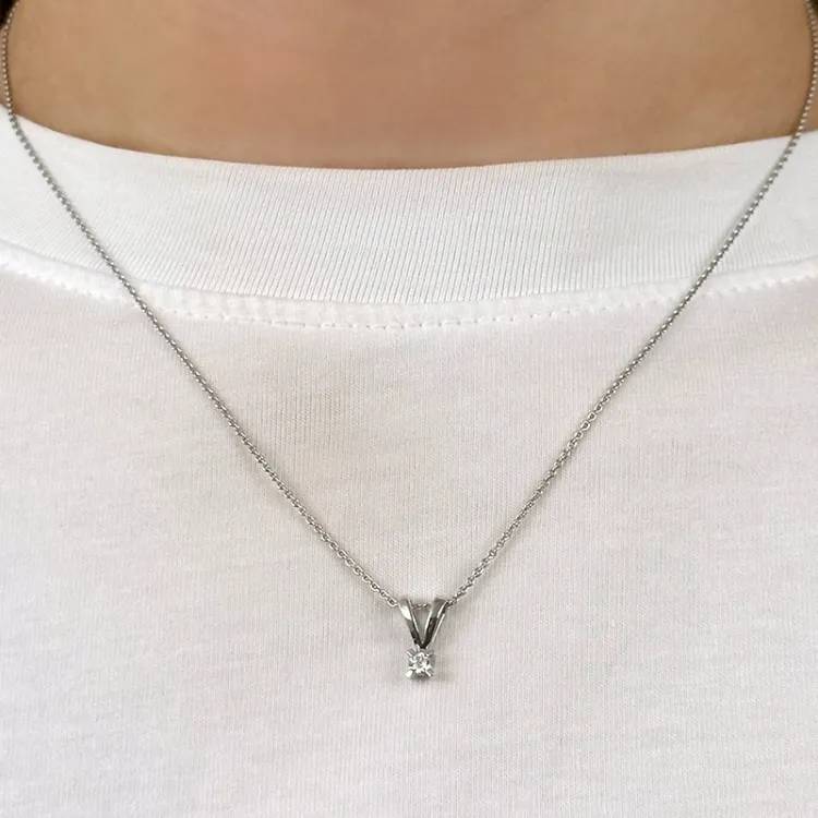 diamant solitaireanheng i 14 karat hvitt gull 0,10 ct