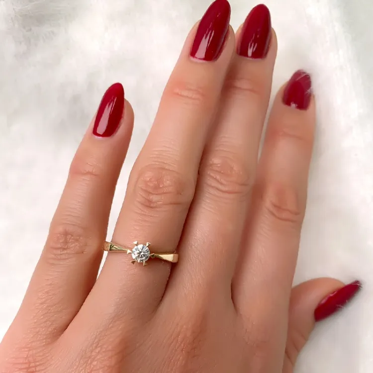 0,30 ct diamant solitairering i 14 karat gull 0,30 ct