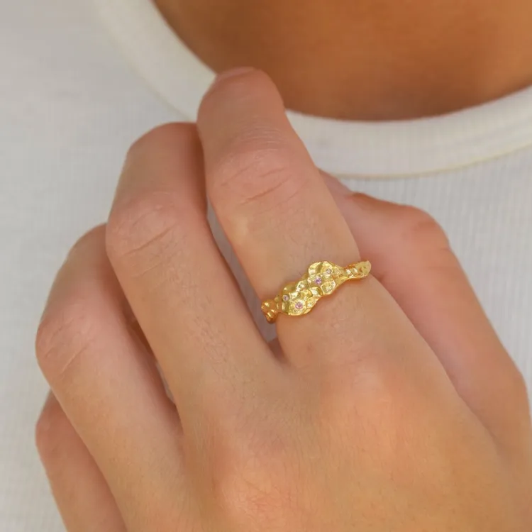 rosa zirkon ring i forgylt sølv - Lumé Etched