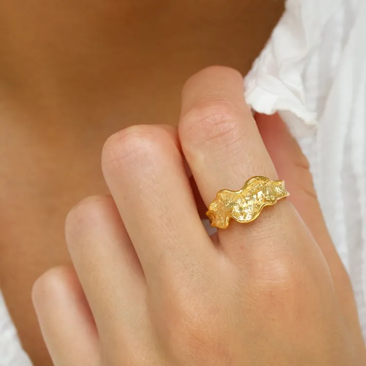 ring i forgylt sølv - Lumé Etched