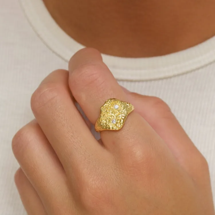 zirkon ring i forgylt sølv - Lumé Etched