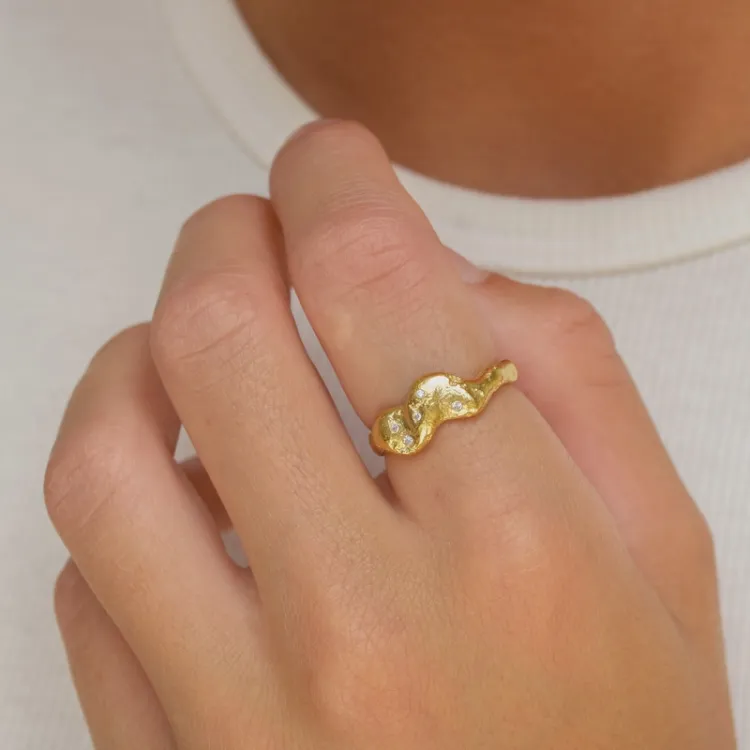 zirkon ring i forgylt sølv - Lumé Etched