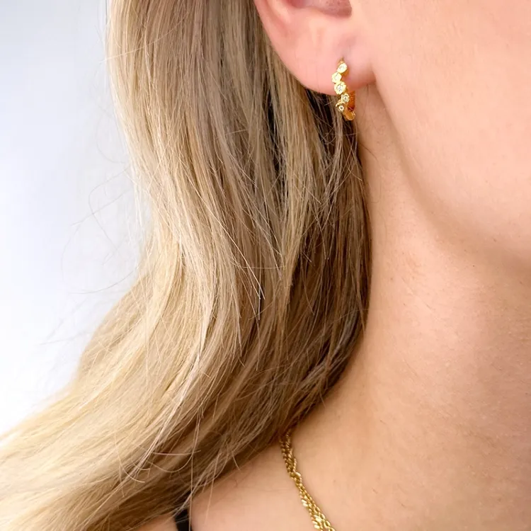 12 mm hvite zirkon creol i forgylt sølv - Bubbly Sparkle