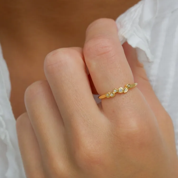 hvit zirkon ring i forgylt sølv - Bubbly Sparkle