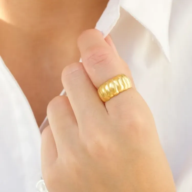 ring i forgylt messing - Eliné