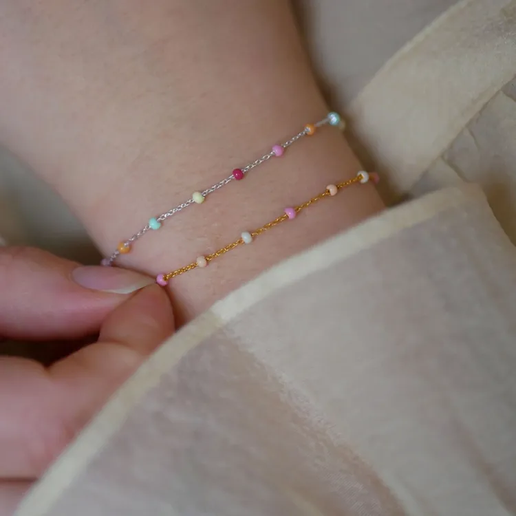 Enamel Lola Rainbow armbånd i sølv regnbuefarget emalje
