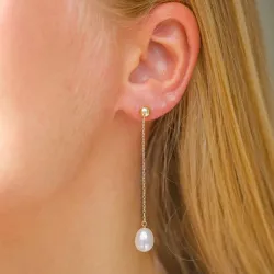 7 - 8 mm lange øredobber i 14 karat gull