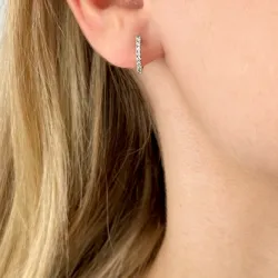 8 mm creol i 14 karat hvitt gull med diamant 