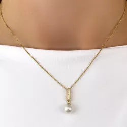 Perle diamantanheng i 14 karat gull 0,05 ct