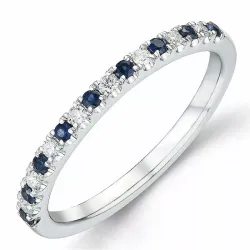 Safir diamantring i 14 karat hvitt gull 0,19 ct 0,10 ct