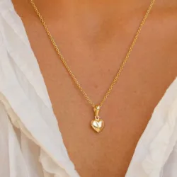 8,5 x 10 mm hjerte anheng i 14 karat gull - Amoré