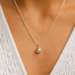 fotball halskjede i sølv med anheng i sølv